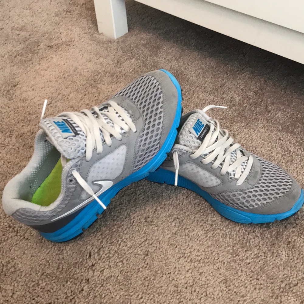 Nike lunarfly 2 size 6